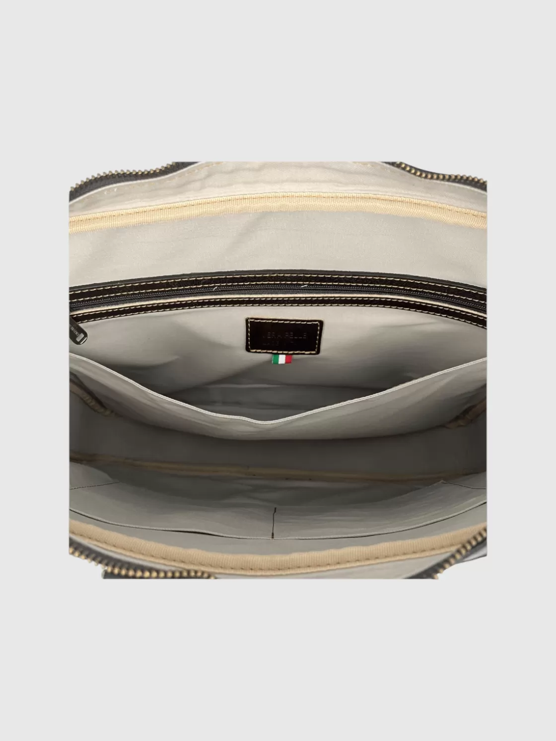 charles_6.webp Charles-Cheval Firenze Store