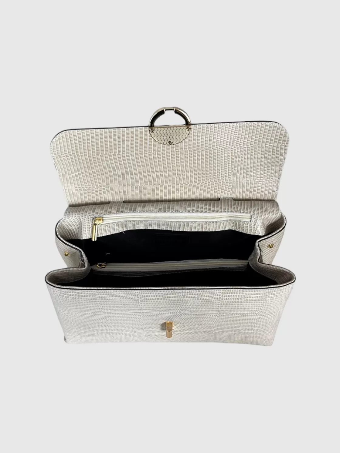 evelyn_4-10.webp Evelyn-Cheval Firenze Hot